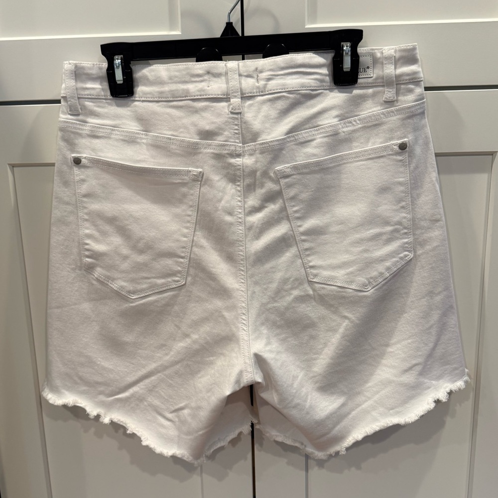 Judy Blue White Jean Shorts, 1XL - Picture 2 of 5